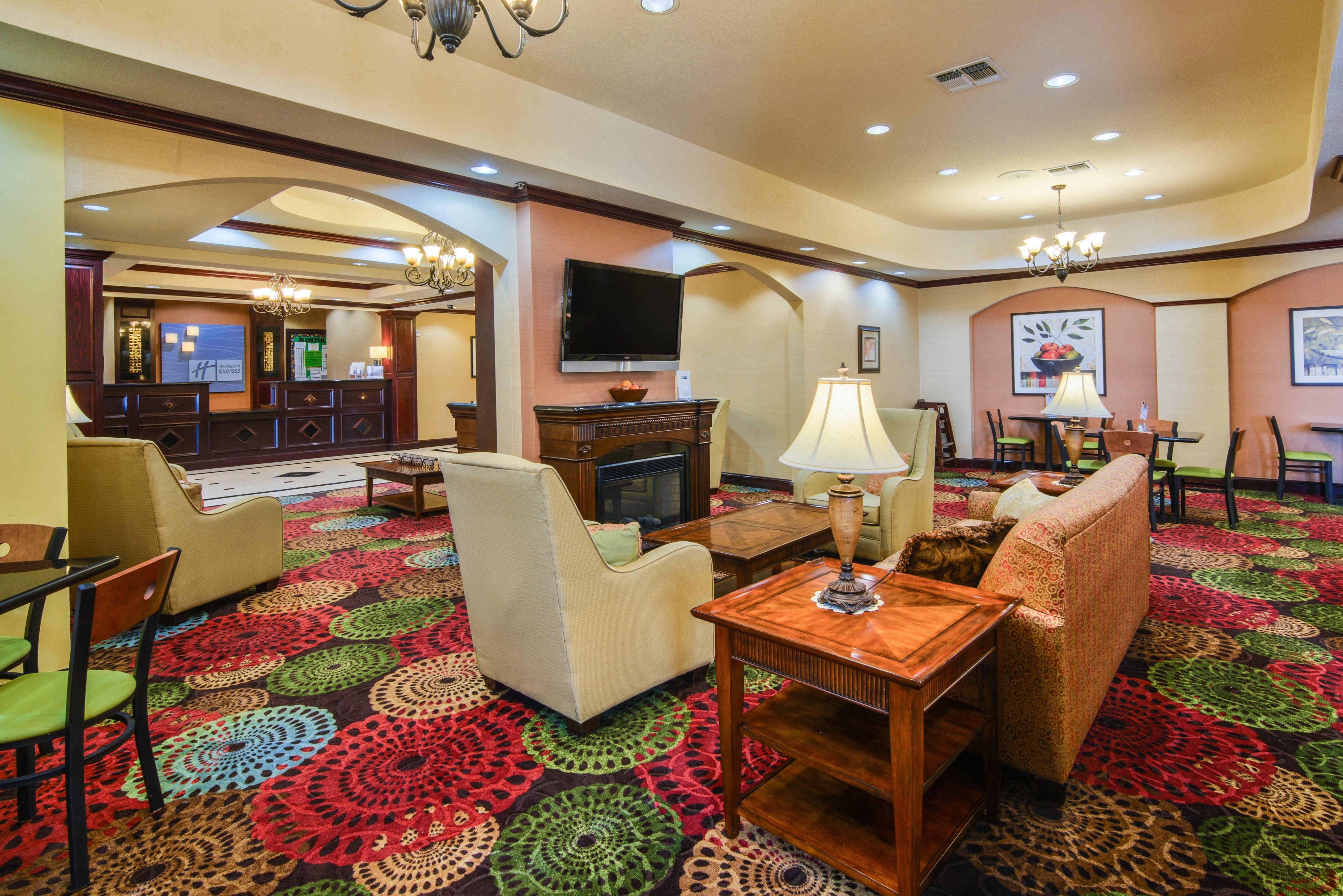 Holiday Inn Express Hotel & Suites Terrell By Ihg Экстерьер фото