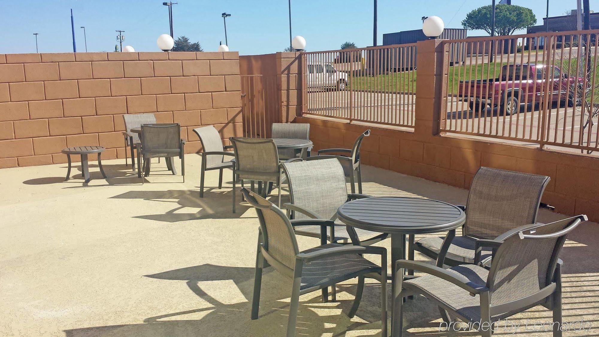 Holiday Inn Express Hotel & Suites Terrell By Ihg Экстерьер фото