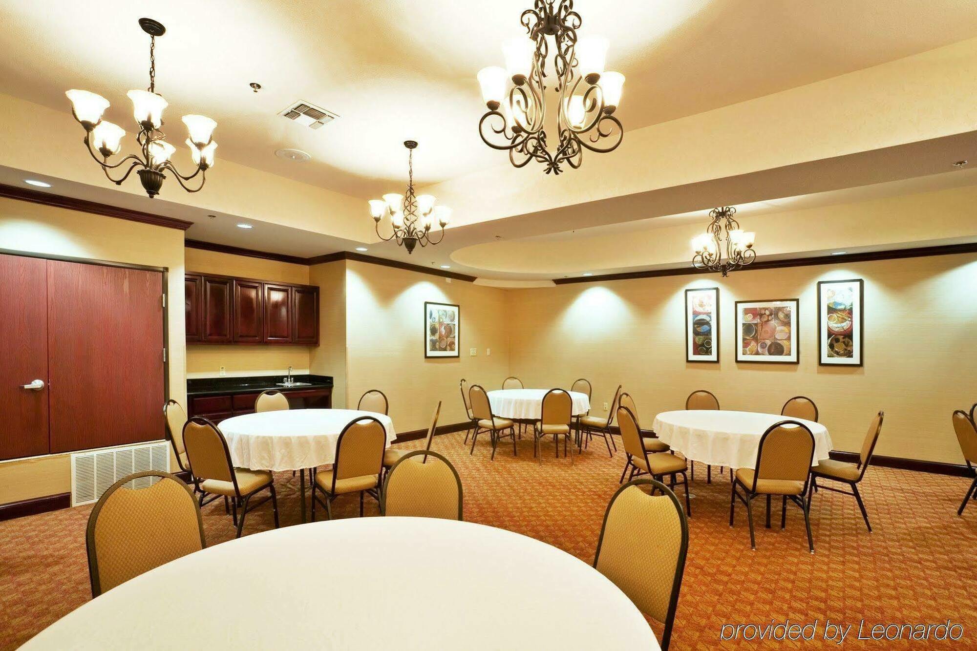 Holiday Inn Express Hotel & Suites Terrell By Ihg Удобства фото